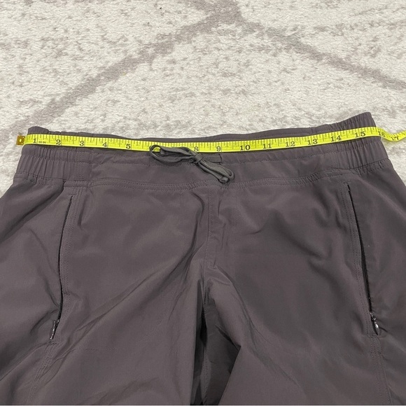 Athleta Grey LA VIVA Capri Pants - Picture 10 of 12